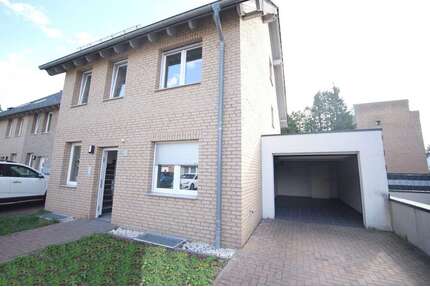 Haus zum Mieten in Troisdorf 2.400,00 € 168 m²