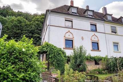 Endlich Platz! Tolles Zweifamilienhaus in SaarbrückenScheidt zu verkaufen!
