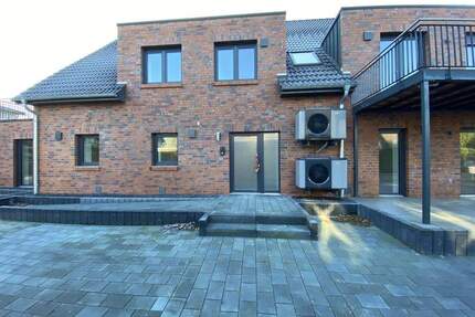 Moderne Obergeschosswohnung mit Balkon und Fahrstuhl in Bad Zwischenahn