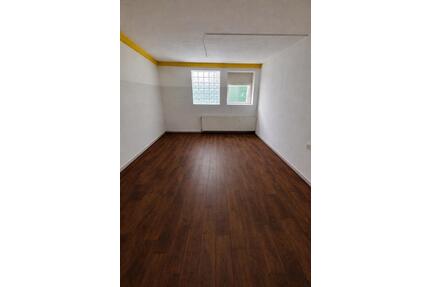 WG Zimmer zu vermieten - 300,00&nbsp;EUR Kaltmiete, ca.&nbsp; 20,00&nbsp;m&sup2; in Starzach (PLZ: 72181)