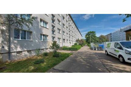 Erdgeschoss Wohnung schnell zugreifen. Top Renoviert - Brandenburg an der Havel Nord