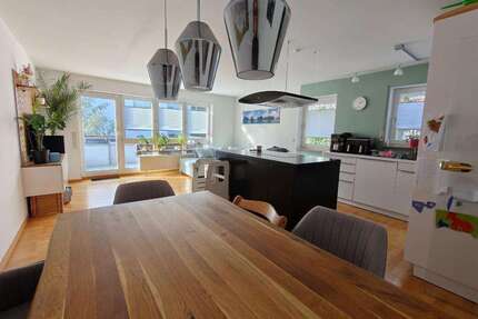 Wohnung zum Kaufen in Stuttgart 429.000,00 € 87.08 m²