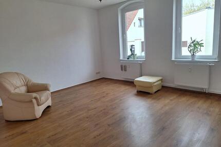 Helle 2-Zimmer EG-Wohnung (56 m²) – ruhig, saniert, Parkplatz ink - Barby