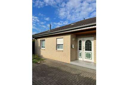 Haus zum Mieten in Peine 800,00 € 80 m²