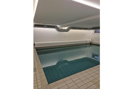 Wohnung EG 3 Zimmer 81 qm, rollstuhlgerecht, mit Schwimmbad - Horn-Bad Meinberg