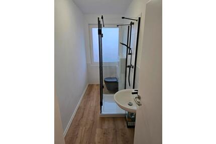 Erstbezug nach Kernsanierung-2 Zi Whg - Heiligenhaus