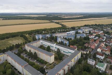 Geräumige 3-Raumwohnung mit Balkon im 2. Obergeschoss - ab Juli verfügbar - Borna