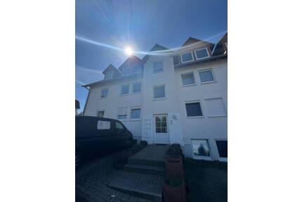 Treysa! 4ZKB ETW mit Balkon und PKW-Stellplatz! - Schwalmstadt