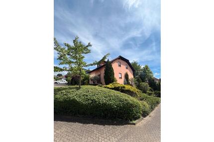 Haus in SaarbrückenRiegelsberg - 550.000,00&nbsp;EUR Kaufpreis, ca.&nbsp; 200,00&nbsp;m&sup2; in Saarbrücken (PLZ: 66126) West
