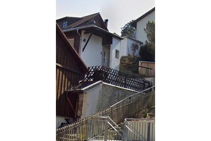Zu verkaufen kleines Haus in guter Lage - Kumhausen