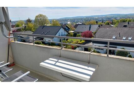 Helle 3 Zimmer, Küche, Bad 