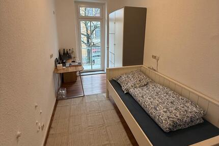 Großes WG-Zimmer mit Balkon in Südvorstadt - Leipzig