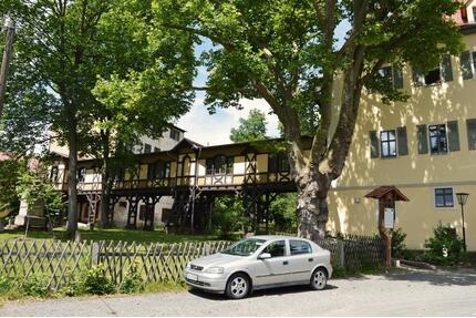 traumhafte DGwohnung im Schloss, mit Fachwerk,Turm und Park - Kahla