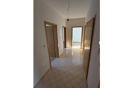 3-Raum-Wohnung mit Balkon in Gera-Untermhaus zu vermieten