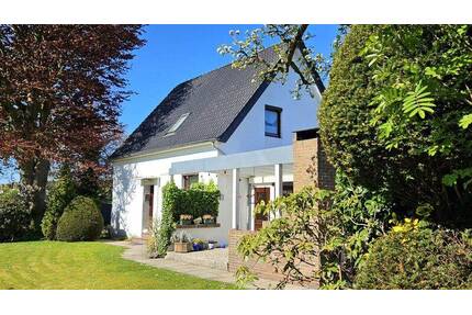 Alle Augen auf diese Immobilie! Grandioses EFH mit XXL-Garten, Nebengebäude + Garage! 0 % Käuferprovision! - Delmenhorst Brendel/Adelheide