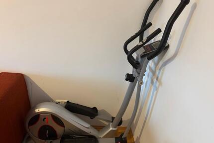 Christopeit Sport Heimtrainer - 150,00&nbsp;EUR Kaltmiete, ca.&nbsp; 4,00&nbsp;m&sup2; in München (PLZ: 80336) Ludwigsvorstadt-Isarvorstadt