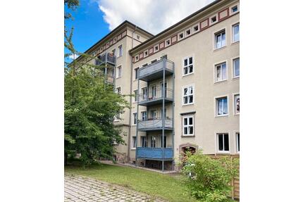 Sanierte helle 2-Zimmer-Wohnung mit Balkon in Chemnitz Zentrum