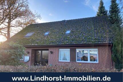 Zweifamilienhaus auf 1015 m² großem Grundstück - Ganderkesee Hoykenkamp