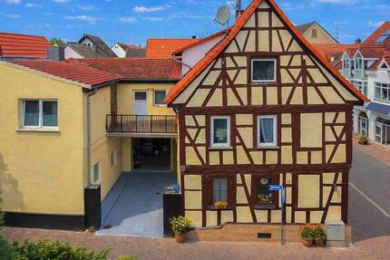 Mehrfamilienhaus mit 3 WE + 1 GE, Ausbaupotenzial in gefragter Lage Groß-Zimmern