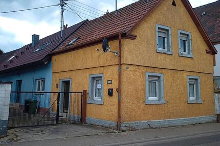 Einfamilienhaus, ca 60 Qm , 3 ZimmerKücheBadWC. - Westheim (Pfalz)