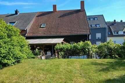 Haus mit schönem Garten in Niederwürzbach - Blieskastel