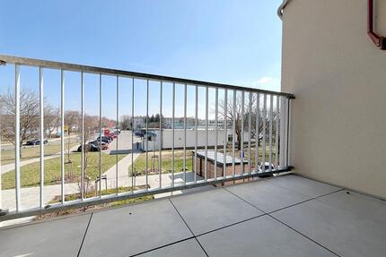 Barrierefreie Seniorenwohnung im 1. OG mit EBK! Erstbezug nach Sanierung! - Cottbus Sachsendorf