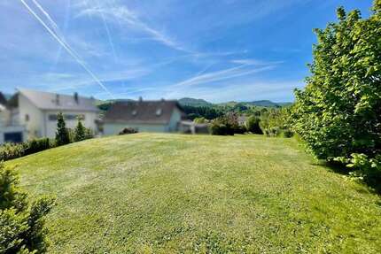 Grundstück zu verkaufen in Gersfeld 80.000,00 € 750 m²