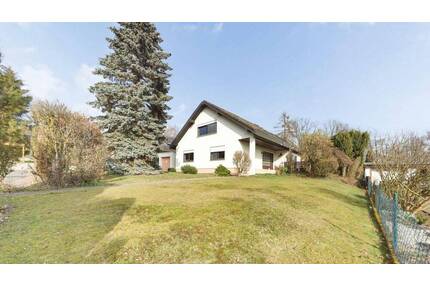 Viel Platz zum Leben - Lichtdurchflutetes Einfamilienhaus mit Terrasse und Doppelgarage - Oberthulba Frankenbrunn