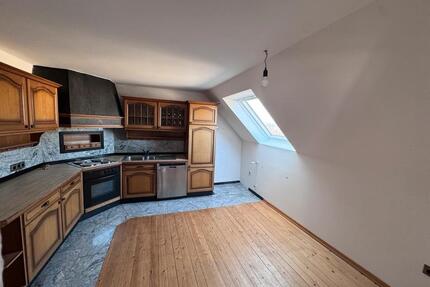 Schöne 4 ZKB Dachgeschosswohnung in Eppelborn