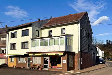 Haus zum Kaufen in Freisen 199.000,00 € 321 m²