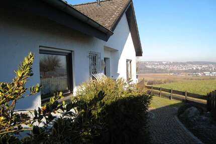 Haus zum Kaufen in Reutlingen 750.000,00 € 170 m²