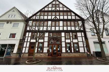 Haus zum Kaufen in Stadthagen 1.099.000,00 € 600 m²