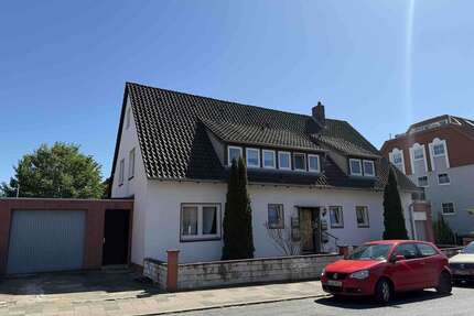 Haus zum Kaufen in Sarstedt 490.000,00 € 257 m²