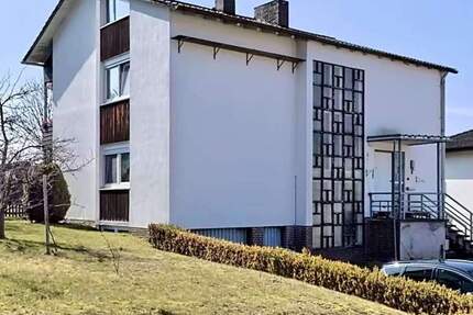 Großzügiges Zweifamilienhaus mit großem Grundstück und Blick auf die Salzberge! - Heringen