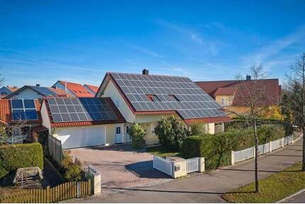 Luxuriöses Anwesen mit Pool und viel Platz in Straubing - Straubing / Ittling