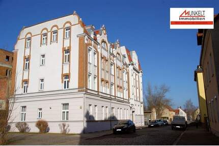 3 Zimmer Dachgeschoß Wohnung in ruhiger Wohnlage - Zeitz