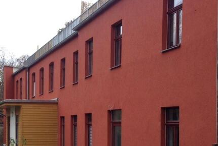 ruhige Wohnung im Hinterhaus auf zwei Etagen mit Dachterrasse zu vermieten - Dresden Cotta