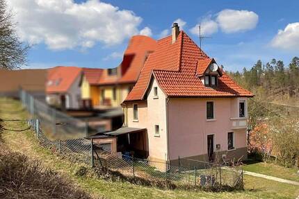 Doppelhaushälfte mit Potenzial und Ausblick - Albstadt Tailfingen