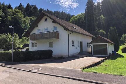 Schönes Haus Wohnhaus, 2 WE, vielfältig nutzbar, zentrumsnah - Alpirsbach