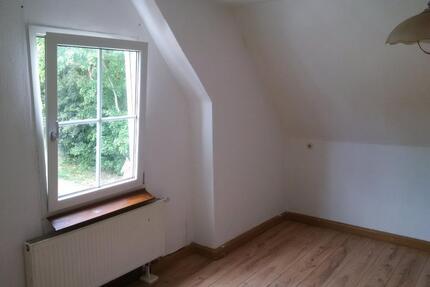 Schöne Altbau-Dachgeschoßwohnung für Singles oder Paar in Cham