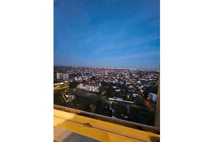 3-Zimmerwohnung mit Einbauküche, Balkon, Keller & PKW-Stellplatz - Ludwigshafen am Rhein Ludwigshafen-Oggersheim