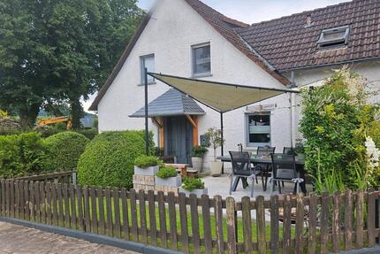 Doppelhaushälfte - 288.000,00&nbsp;EUR Kaufpreis, ca.&nbsp; 170,00&nbsp;m&sup2; in Lügde (PLZ: 32676)