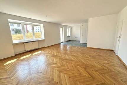 Wohnung zum Kaufen in Kitzingen 259.000,00 € 100 m²