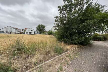 Grundstück zu verkaufen in Großkugel 93.500,00 € 827.01 m²