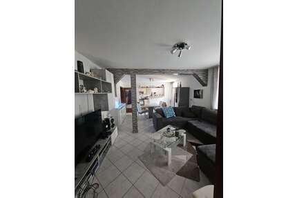 Wohnung zum Kaufen in Neuenbürg 189.000,00 € 98.3 m²