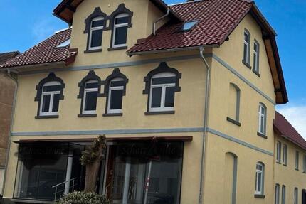 Wunderschönes Mehrfamilienhaus mit großem Grundstück und Garagen - Bodenfelde