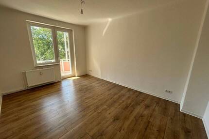 Helle 2-Zimmer-Wohnung mit Balkon in ruhiger Lage! - Magdeburg Fermersleben