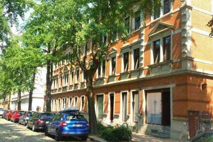 Top sanierte 2 R-Whg in historischem Denkmalgebäude in wunderschöner Gingko-Allee - Dresden Pieschen-Nord/Trachenberge