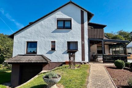 Wohnhaus für 1-2 Familien + Einliegerwohnung - Ronshausen