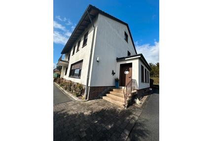 Einfamilienhaus Rüthen - 330.000,00&nbsp;EUR Kaufpreis, ca.&nbsp; 240,00&nbsp;m&sup2; in Rüthen (PLZ: 59602)